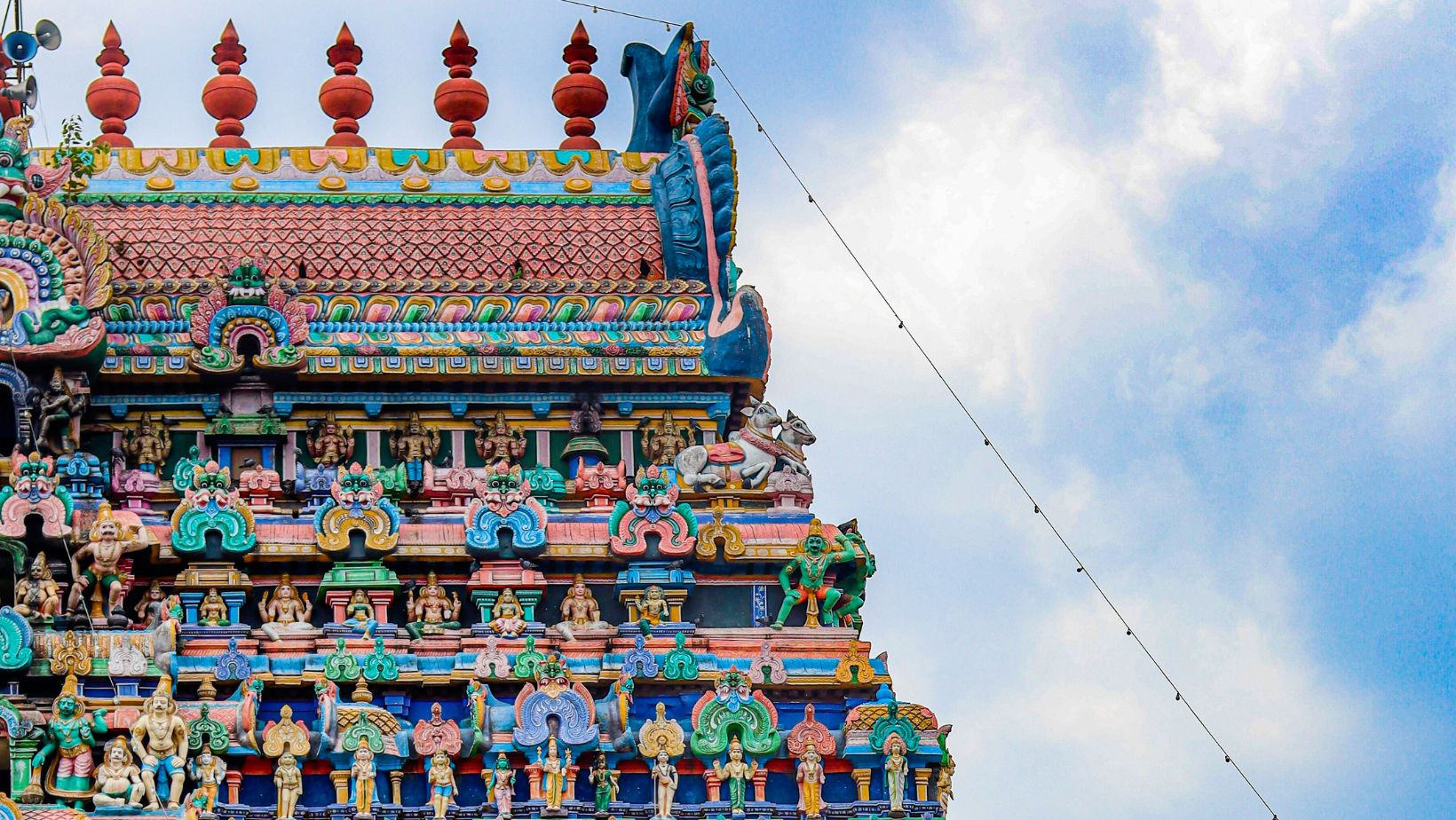Meenakshi Temple: Great and Unique Symbol of Heritage